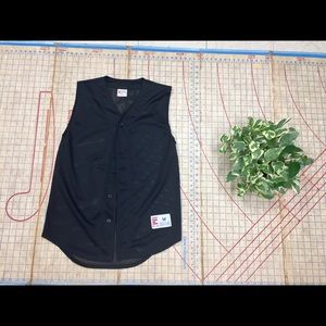 Mesh vest by Eagle size medium